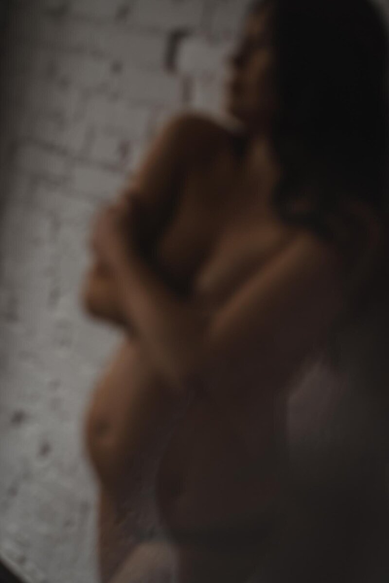 The Grey Edit Photo - Carly Grindell - Studio Maternity Shoot130 (1)