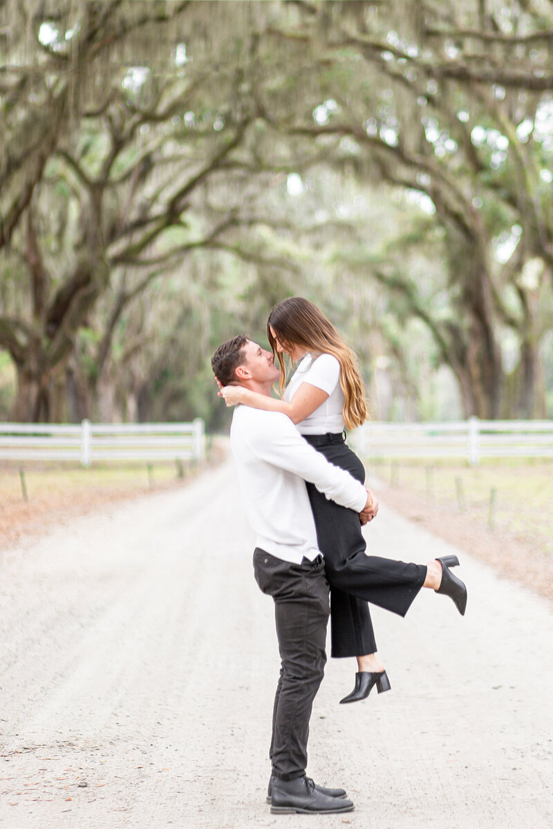 Amelia + Bryce  Wormsloe Engagement Session  Taylor Rose Photography-82