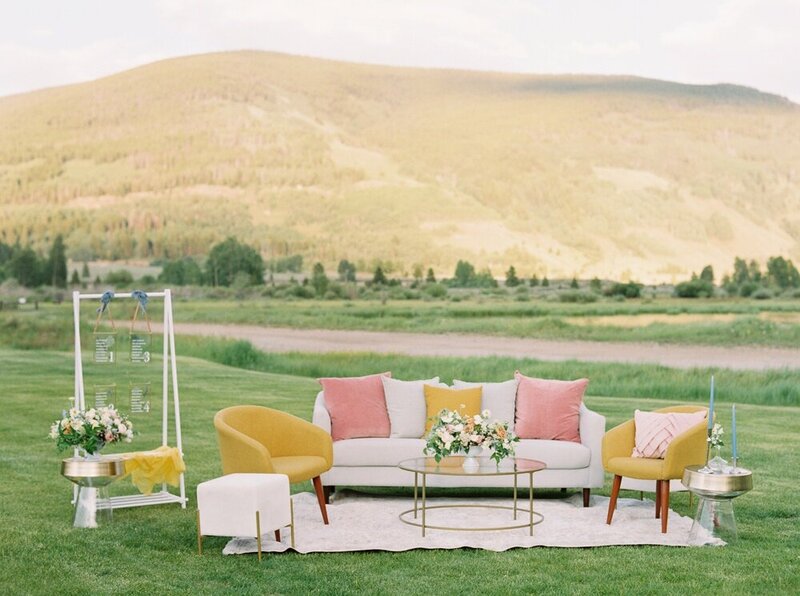 Refined and Organic Wedding in the Heart of Colorado_0001
