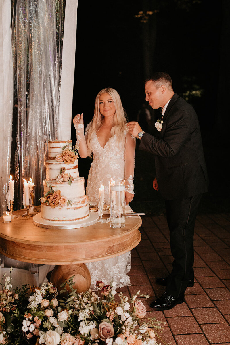 322_Avery_Alec_Wedding_8.21.21-1649