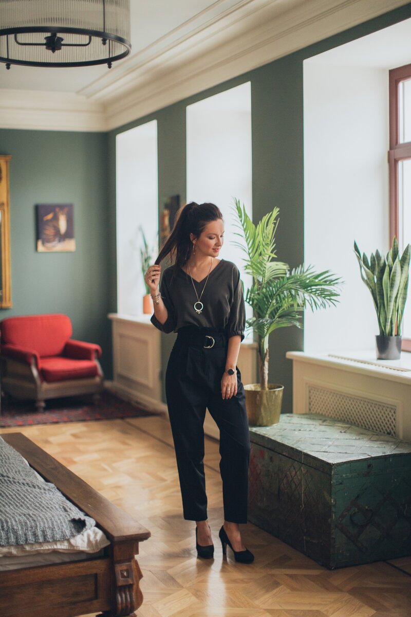 pexels-elina-sazonova-4404056