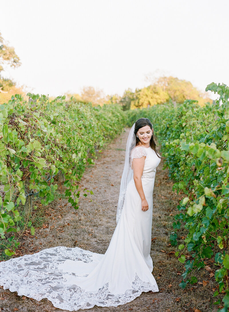 stephanie-aaron-wedding-vineyards-at-chappell-lodge-102