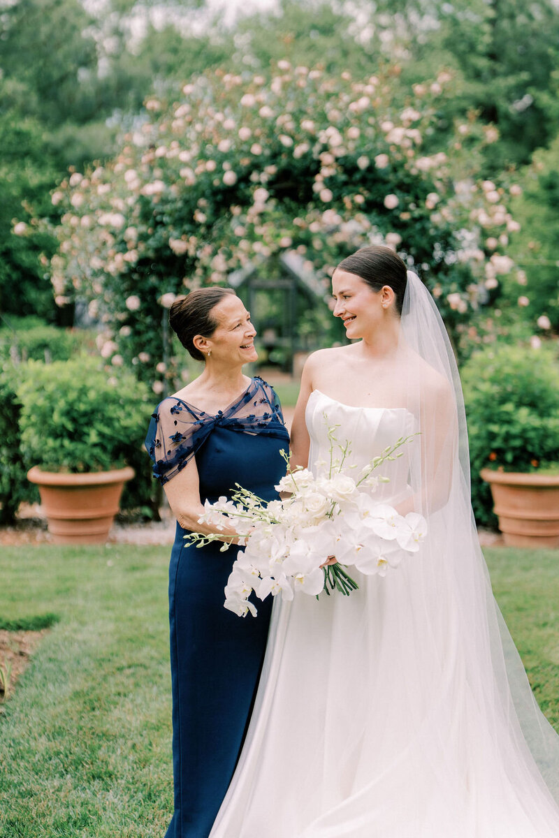 Sydney&Hayes_CharlottesvilleWedding_SneakPeek-73
