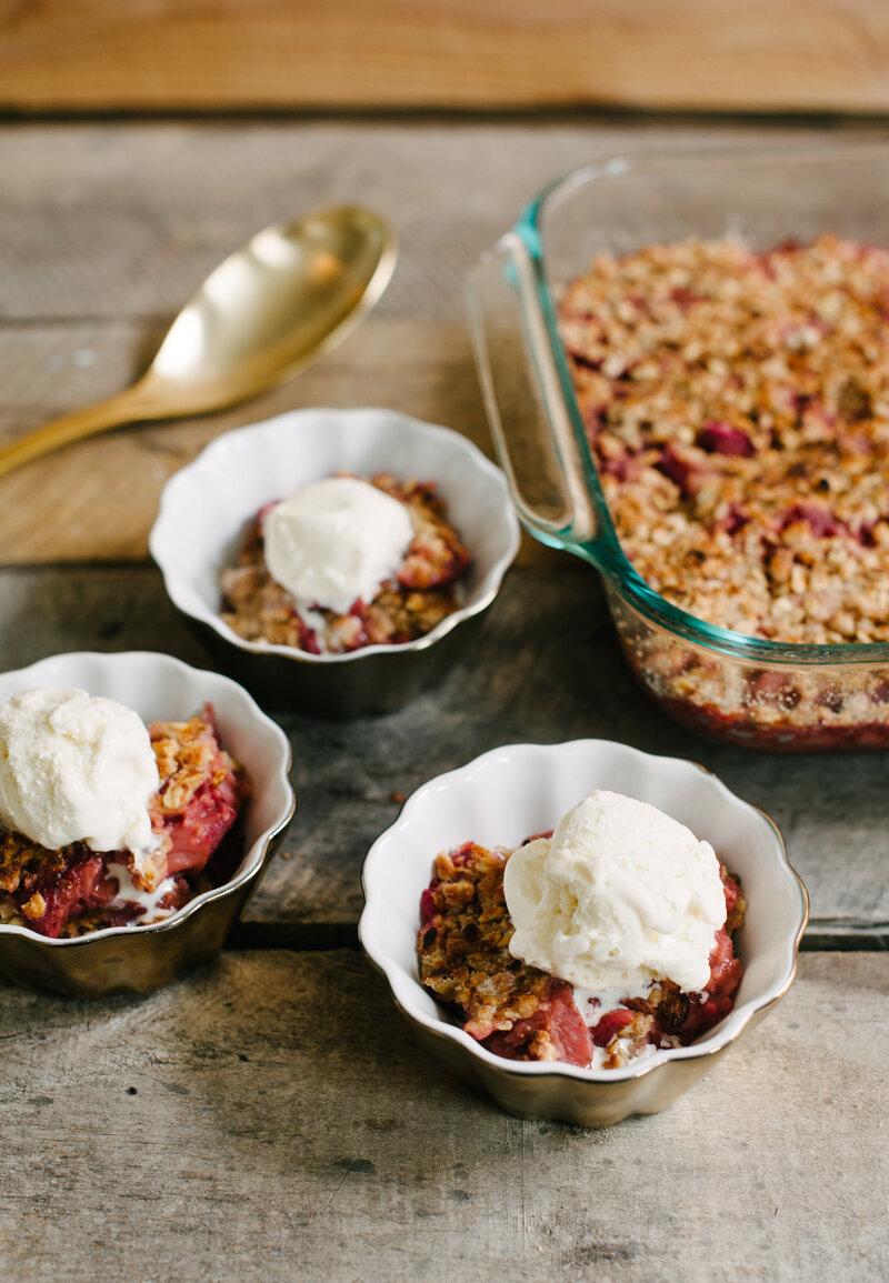 CopyofStrawberry-RhubarbCrumble-3