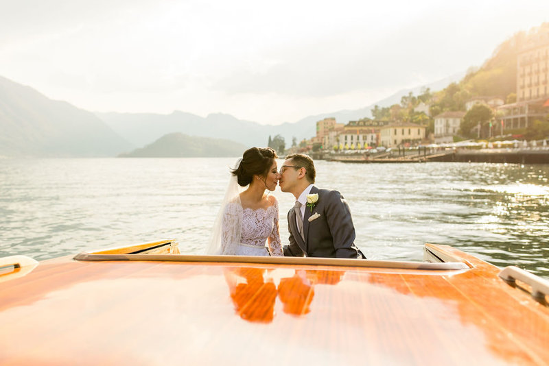 lake como wedding portrait at sunset on a boat