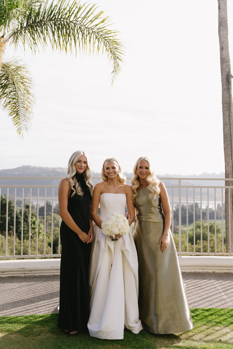 San Diego wedding hair and makeup, best bridal beauty tam for large parties