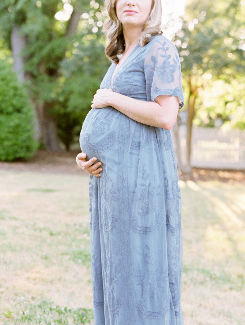 raleigh_nc_maternity_photography_film_photography_casey_rose_photography_natalierajmaternity_011