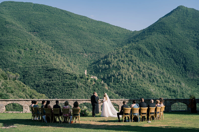 Abbazia-San-Pietro-In-Valle-Italy-Wedding-NYC-Film-Wedding-Photographer-European-Destination-Alicia-Ann-Photographers9