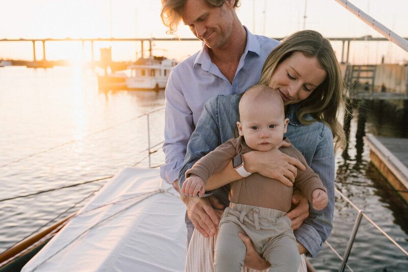 Charleston-SC-boat-marina-family-engagement-12