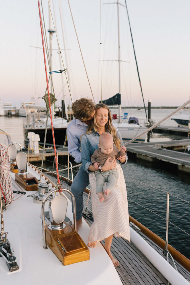 Charleston-SC-boat-marina-family-engagement-25