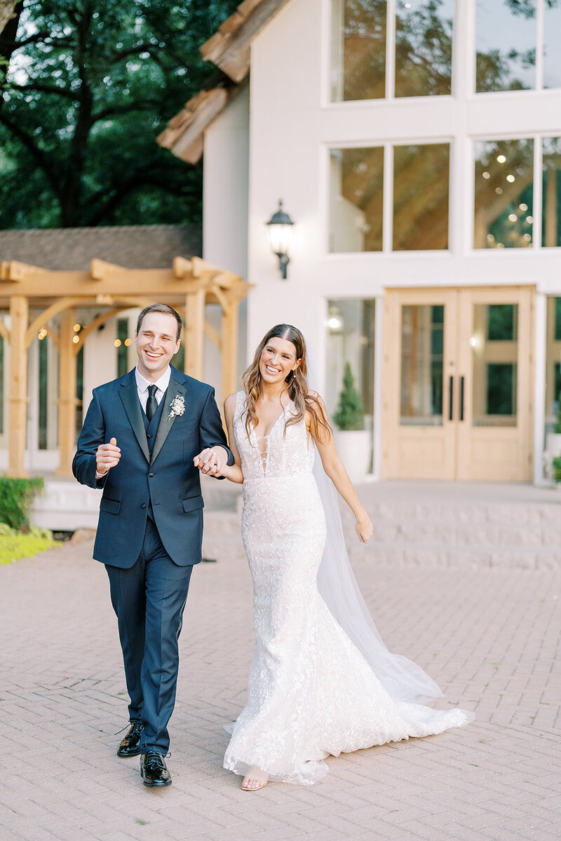 Glass Chapel Broken Arrow Wedding