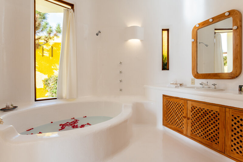 Sol-de-Oriente-Luxury-Villa-Careyes-Mexico-8173-Bathroom