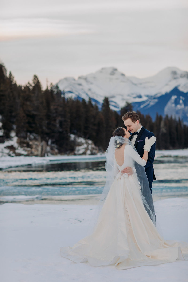 banff wedding photographerbow falls winter wedding