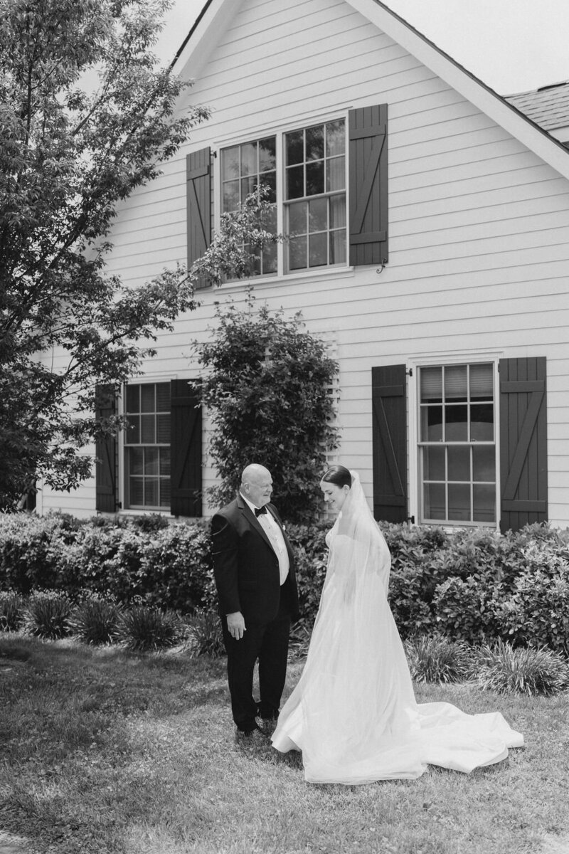 Sydney&Hayes_CharlottesvilleWedding_SneakPeek-30