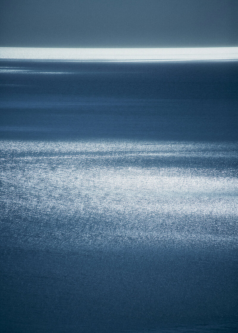 grainy image of blue ocean