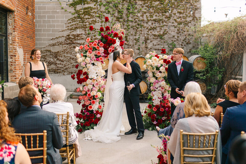 Bride and groom elope in Austin