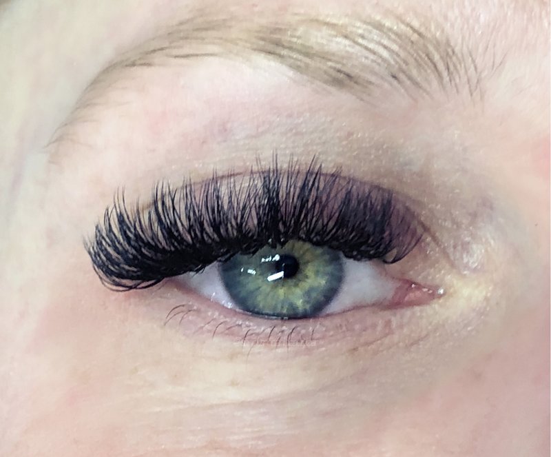 Simply Smitten Beauty Bar Charleston's Premiere Lash Extension Salon