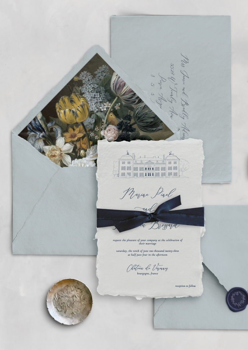 french_wedding_invitation_dusty_blue_chateau_de_varennes_venue_illustration_envelope_liner