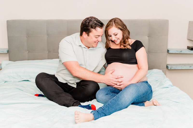 Gabby Darling Photography Family and Maternity gallery in home maternity photos