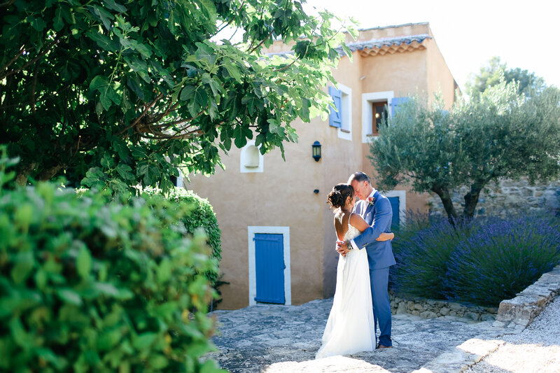 bride-and-groom-embrace-at-luxury-wedding-in-french-riviera
