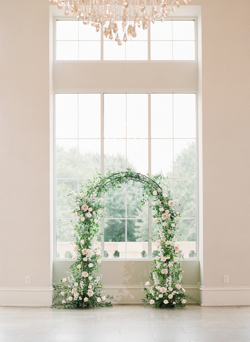wedding arch for a texas wedding at the olana dallas