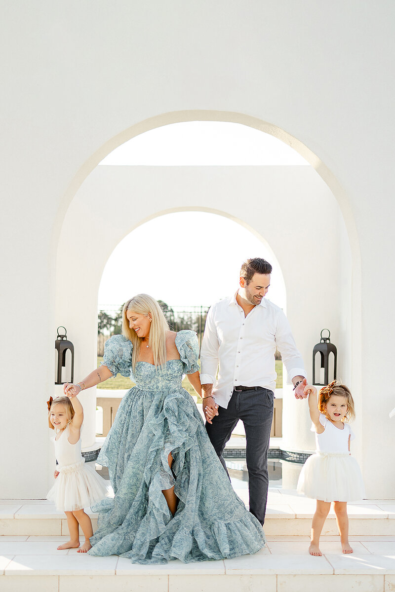 best Dallas family photographer, DFW family photography, family photographer near me Dallas, best family portraits Dallas