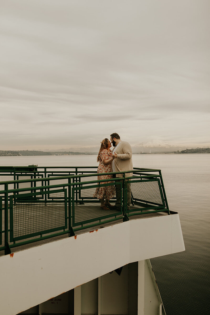 A+M_Engaged_Vashon_ToriOsteraaPhotography-8883_websize