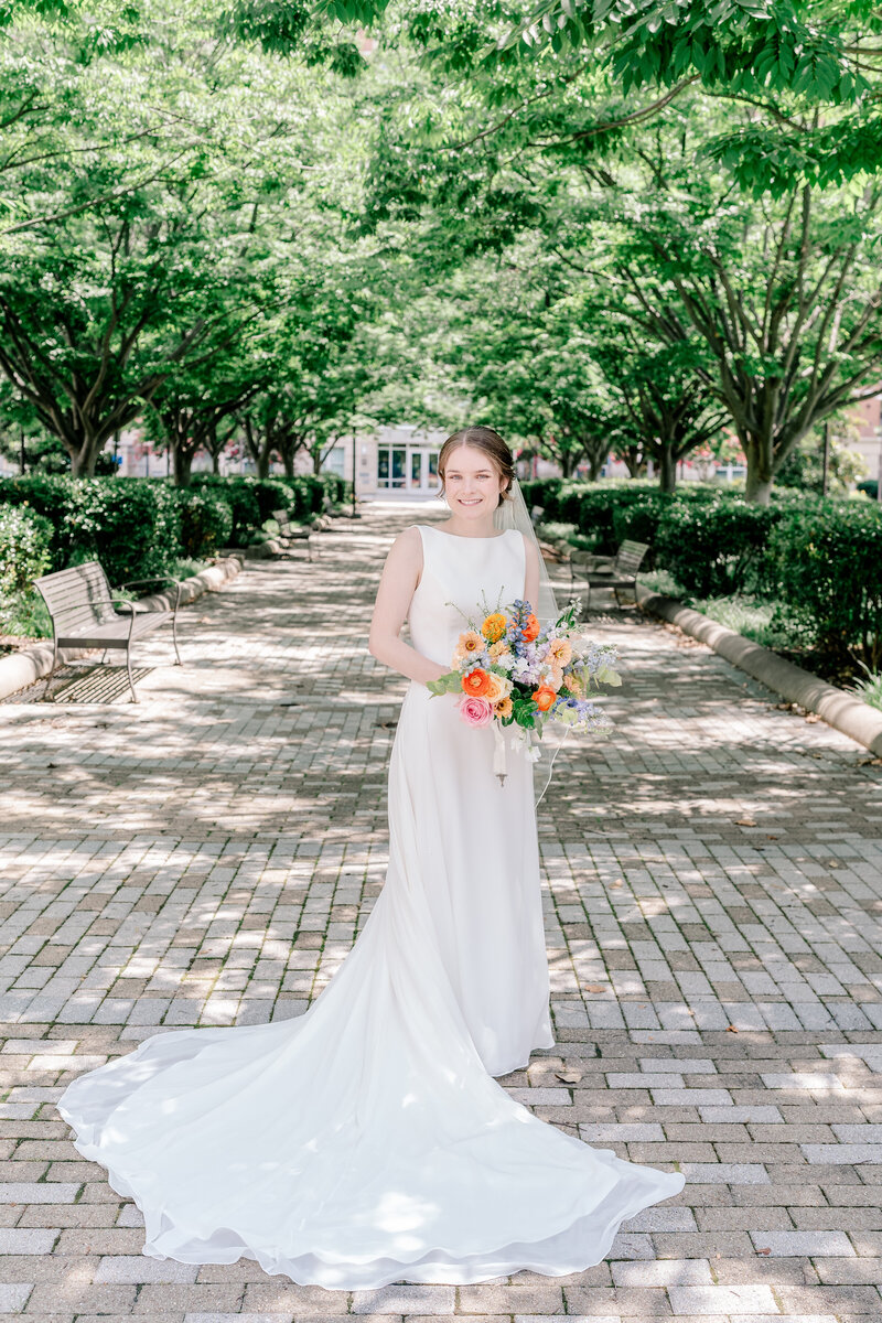 vibrant-catholic-wedding-in-reston-virginia-00002