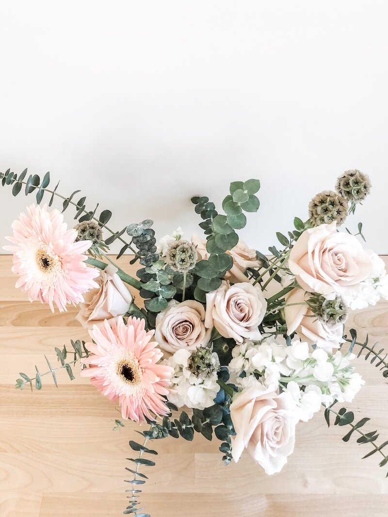 wedding-florist-medium-vase-arrangement