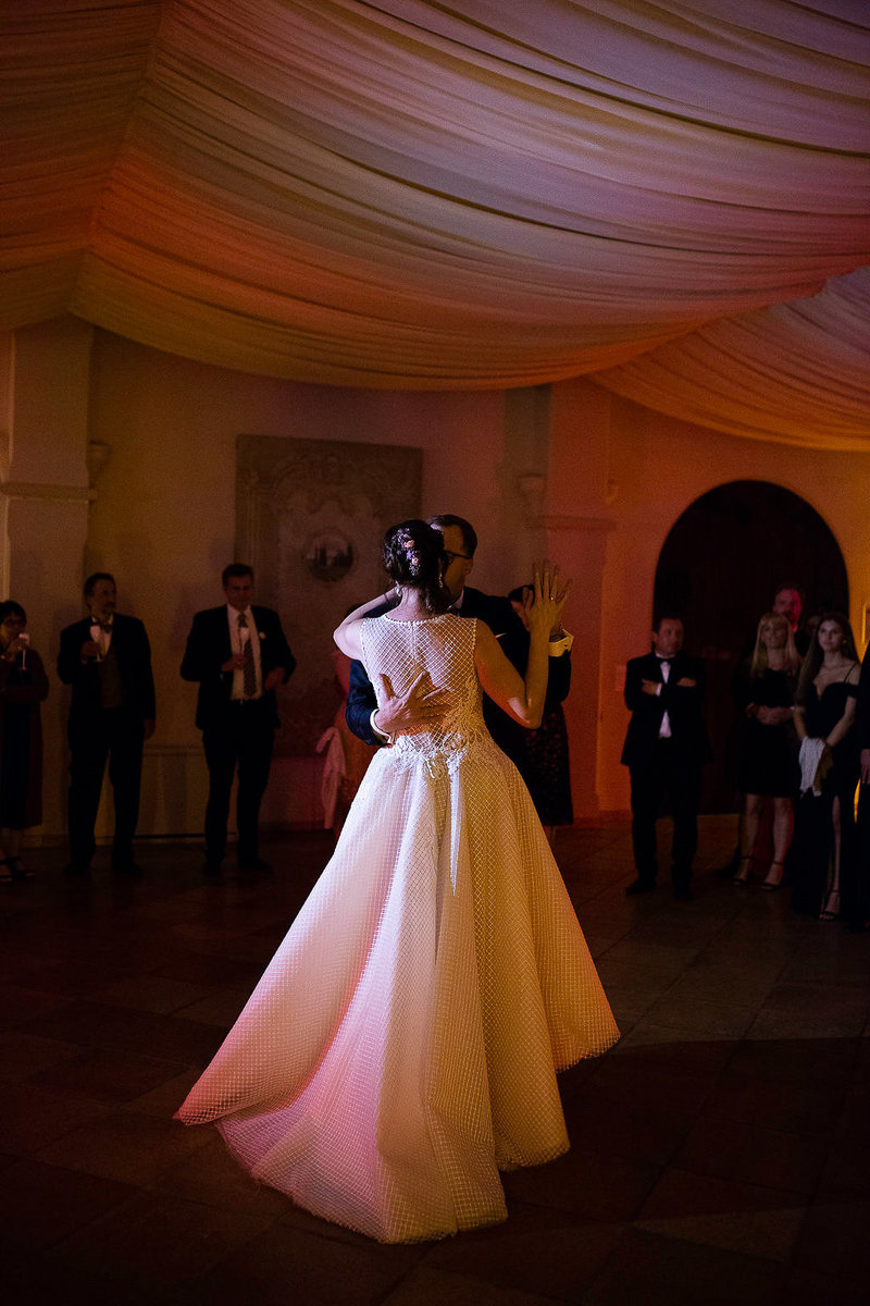 bridegroom first  dance in chateau de berne in lorgues - provence