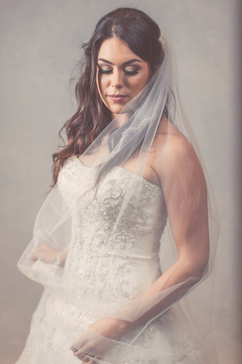 Bridal_Portrait_Toronto_Charlottetown_Emma_Macdonald_Photography