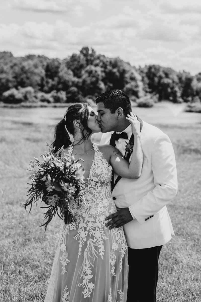 Lauren_Javier_Wedding_Sneak_Peeks_6.22.19-71