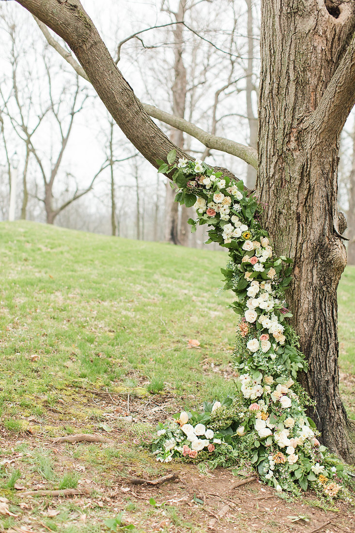 Wedding-Inspiration-Spring-Flower-Tree-Pink-White-Photo-by-Uniquely-His-Photography01