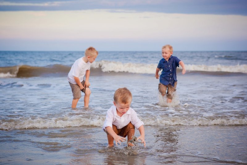 Hilton Head Island Family Beach Photography www.sylviaschutzphotography.com