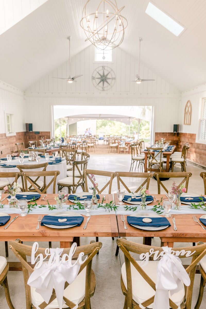 vibrant-farm-wedding-in-waterford-virginia-00042