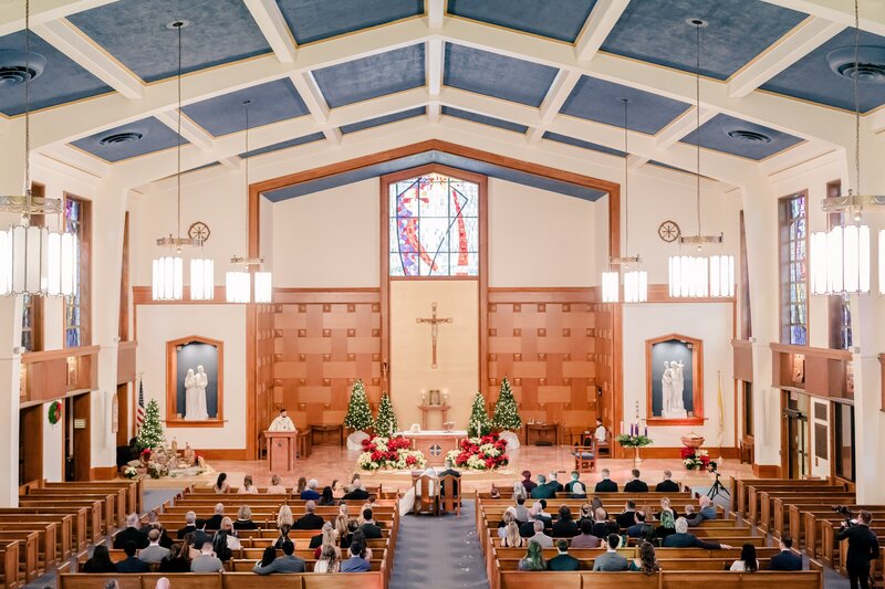 elegant-winter-church-wedding-in-bethesda-maryland-00011