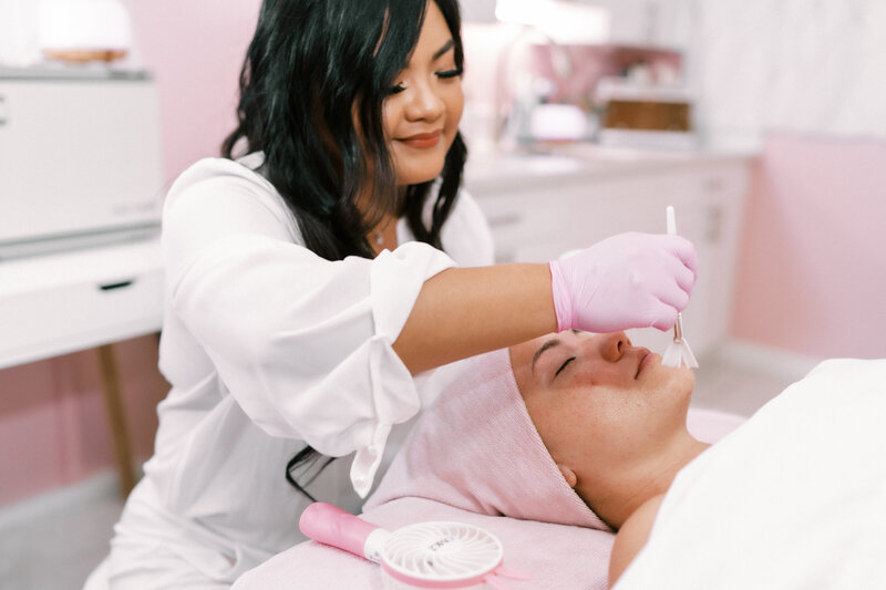 Oahu beauty services offering treatments including chemical peel, Honolulu.