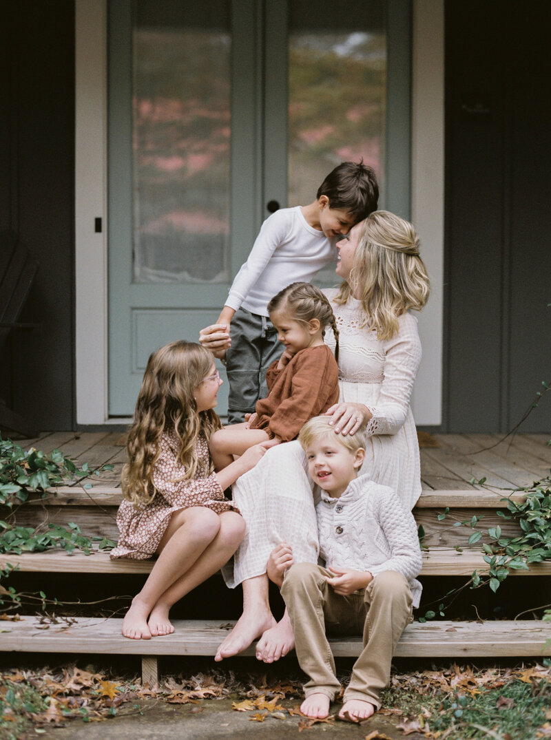 Motherhood-Growing-Family-Session-Melanie-Gabrielle-Photography-09