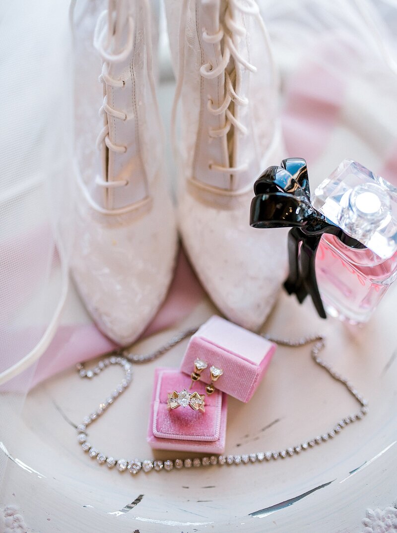 glamour and grace photography wedding details_6315
