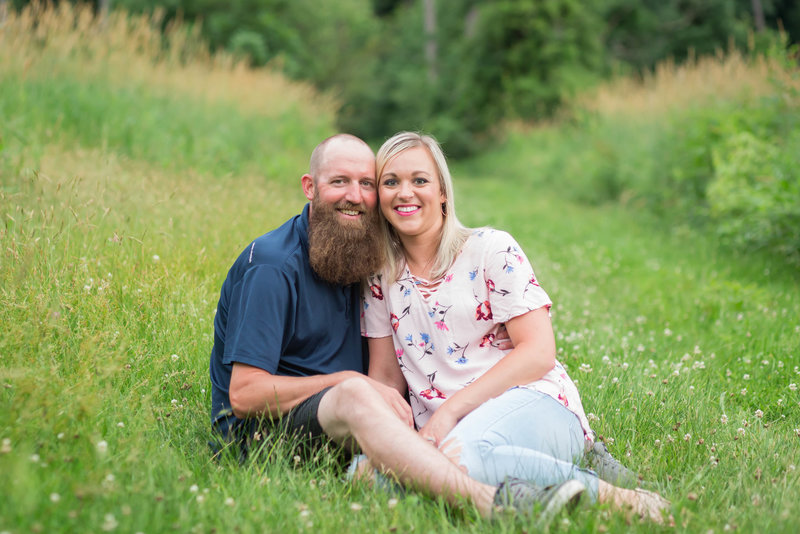 summer engagement session at OARDC wooster photographed by jamie lynette photography canton ohio wedding and senior  photographer