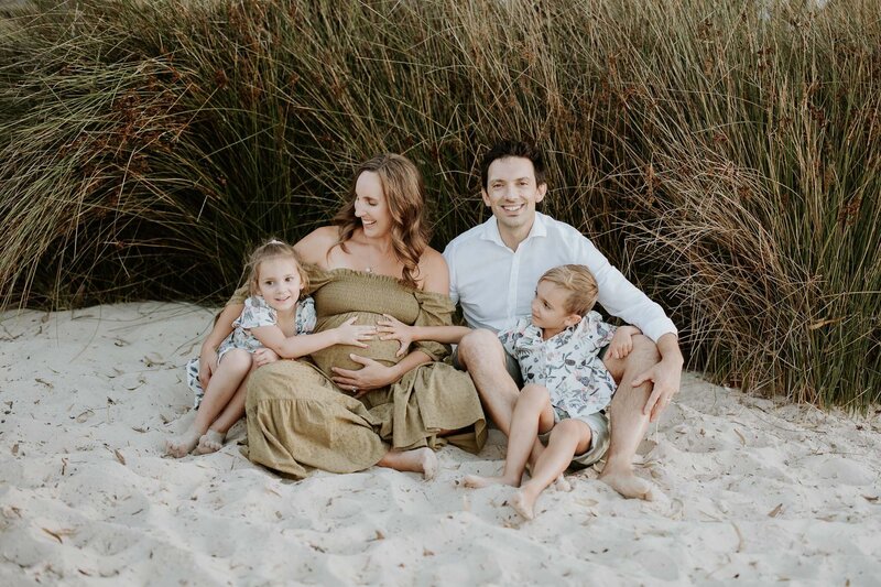 family maternity photoshoot