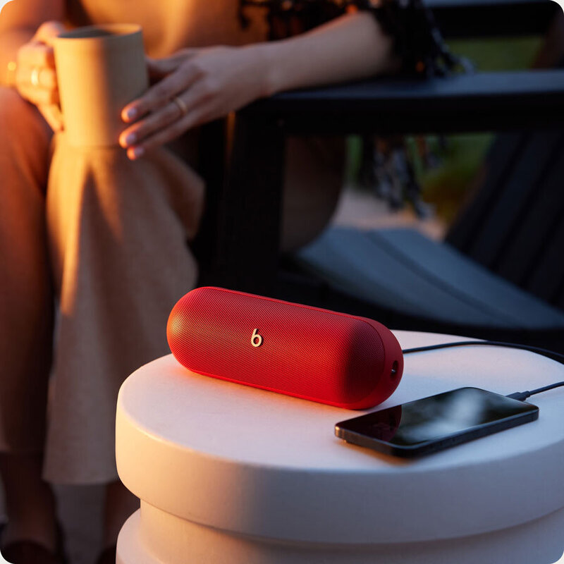 Trending Brands - Beats - beats-pill-pdp-p14.jpg.large.2x