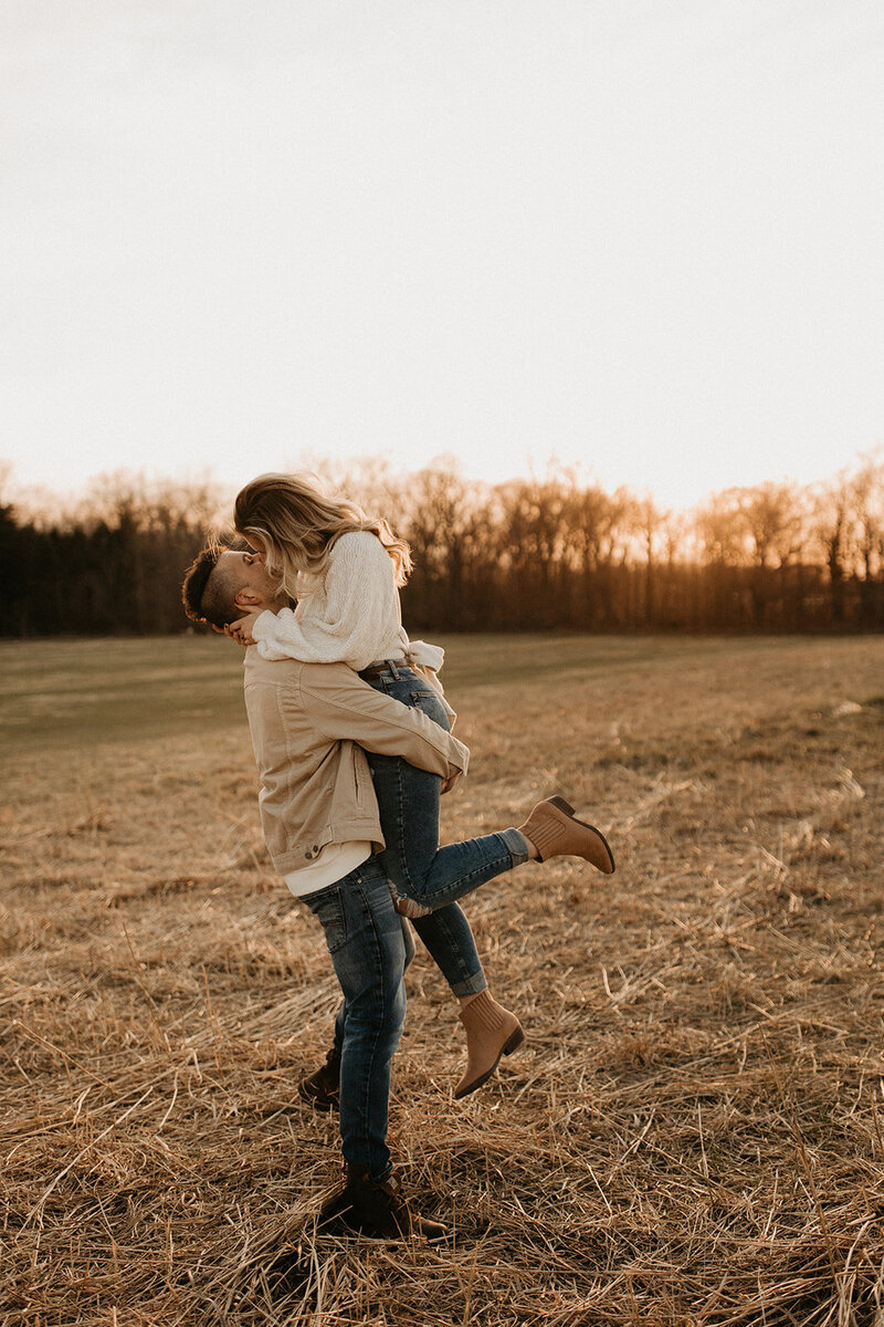 027_Emily_Tim_Couples_Session_3.22.22-166