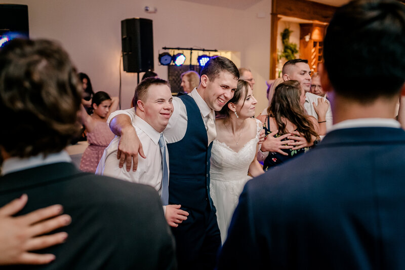 sunflower-filled-catholic-wedding-in-fredericksburg-virginia-00016