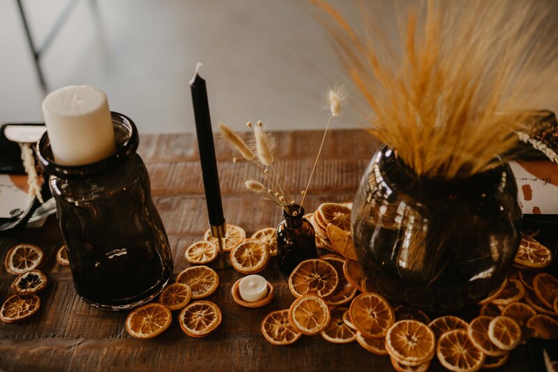 dried fruits and florals moody wedding decor