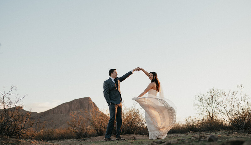 bride and groom elope to arizona