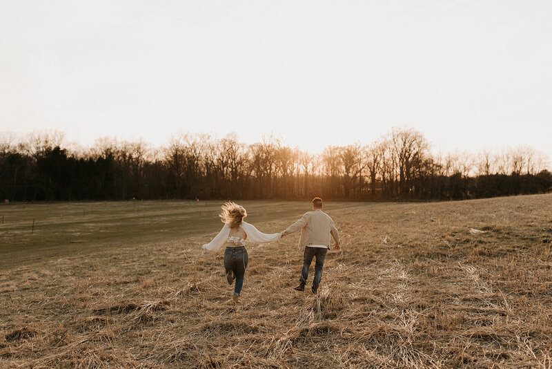 025_Emily_Tim_Couples_Session_3.22.22-149