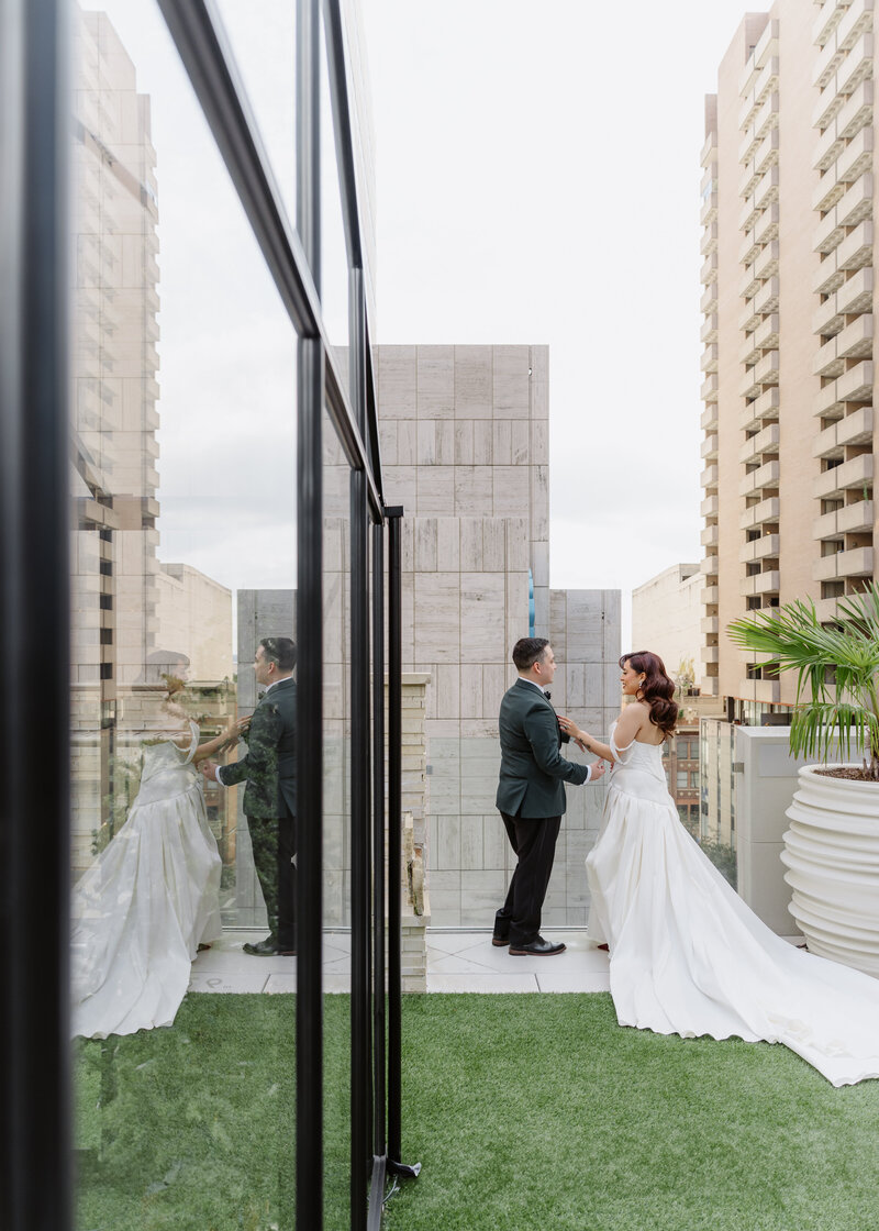 Bride and Groom First Look Ideas