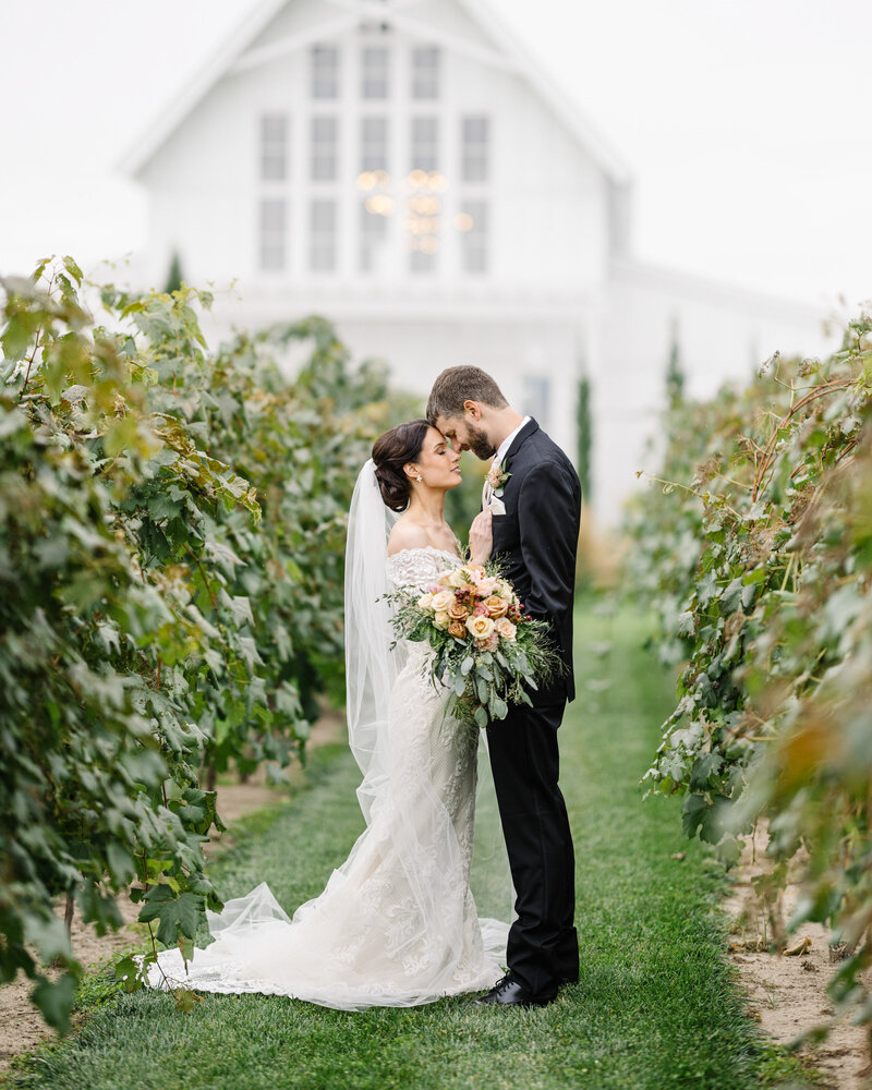 30 Redeemed-Farm-Minnesota-Wedding