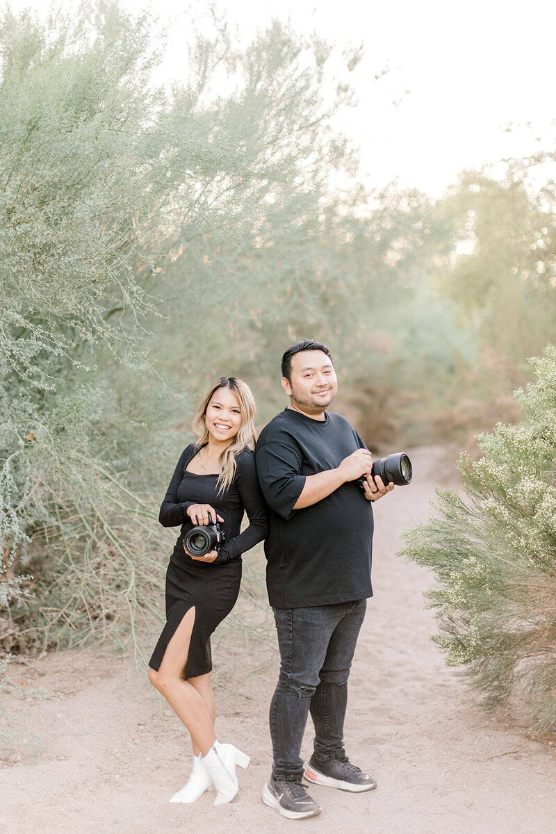 Arizona Husband and wife wedding photographer